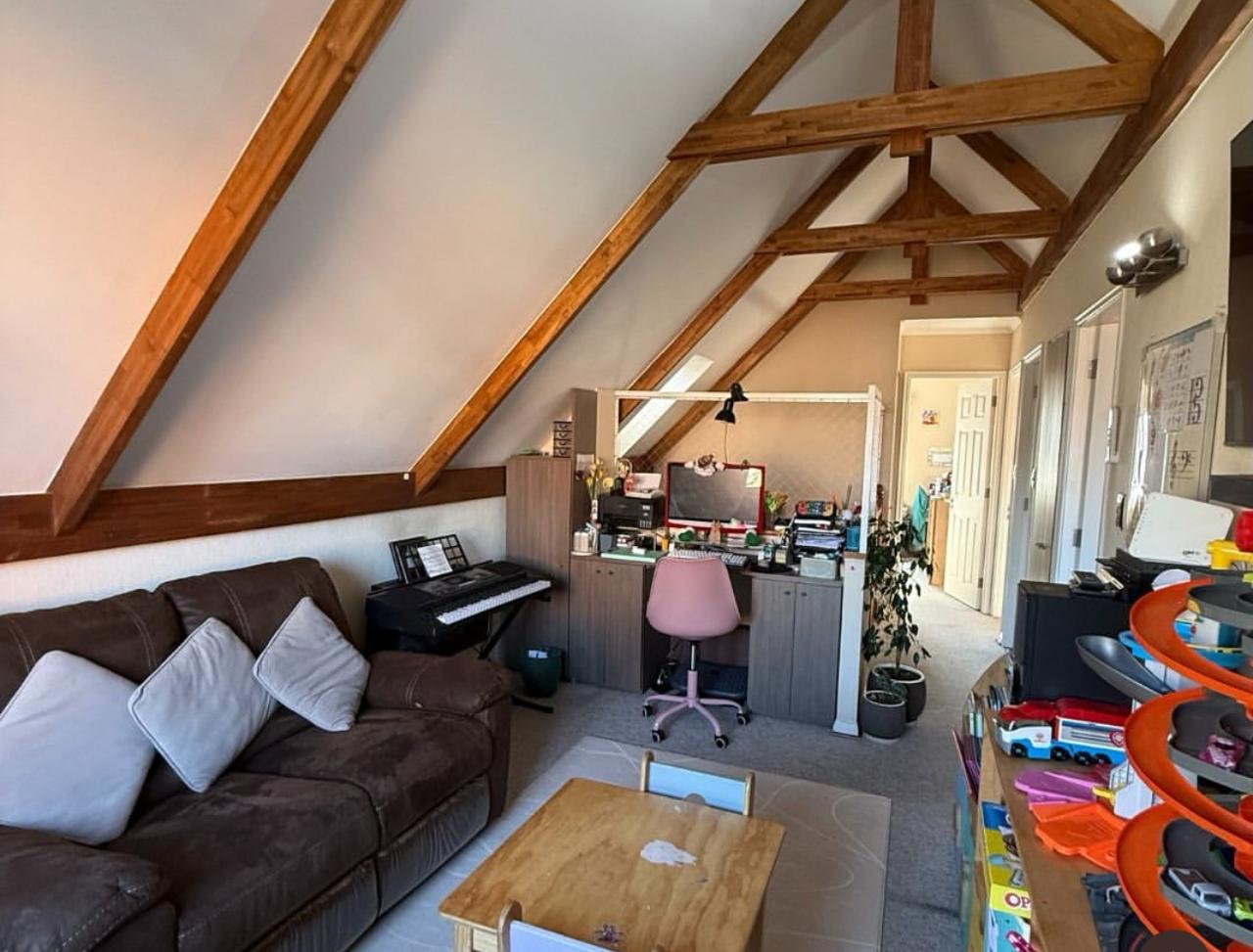 🏡 ¡OPORTUNIDAD! SE VENDE CASA ESQUINA EN CONDOMINIO – BRISAS DEL SOL TALCAHUANO- 8.250UF - Imagen 2