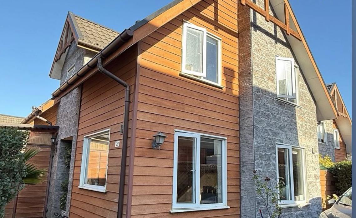 🏡 ¡OPORTUNIDAD! SE VENDE CASA ESQUINA EN CONDOMINIO – BRISAS DEL SOL TALCAHUANO- 8.250UF