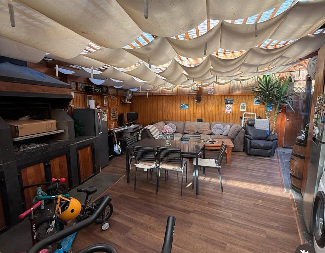 🏡 ¡OPORTUNIDAD! SE VENDE CASA ESQUINA EN CONDOMINIO – BRISAS DEL SOL TALCAHUANO- 8.250UF - Imagen 4