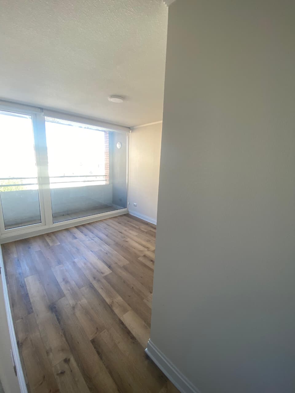 MODERNO DEPARTAMENTO CON GRAN BALCÓN Y 2 SUITES EN CONCEPCIÓN-EDIFICIO BANDERA - Imagen 5