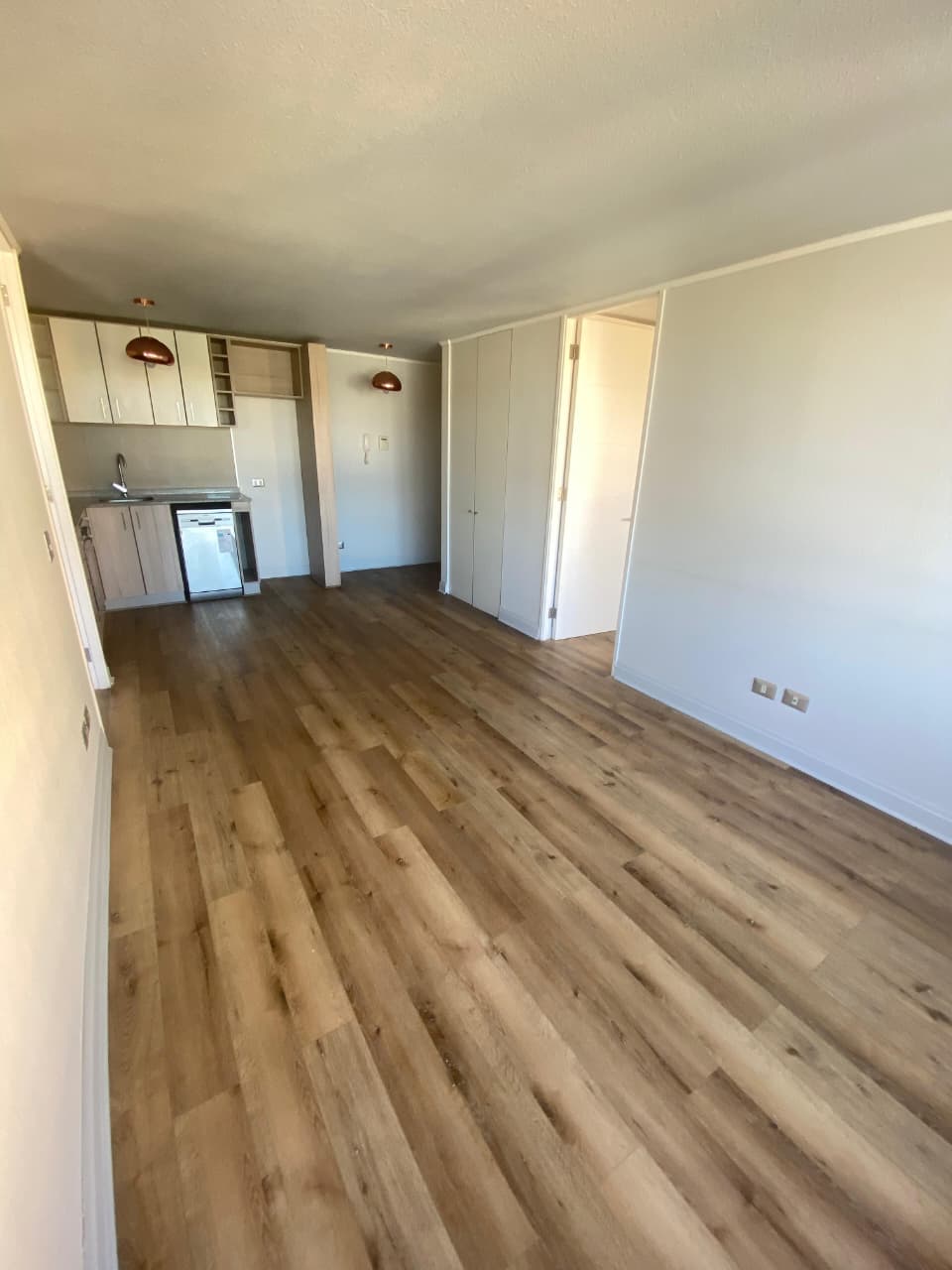 MODERNO DEPARTAMENTO CON GRAN BALCÓN Y 2 SUITES EN CONCEPCIÓN-EDIFICIO BANDERA - Imagen 12