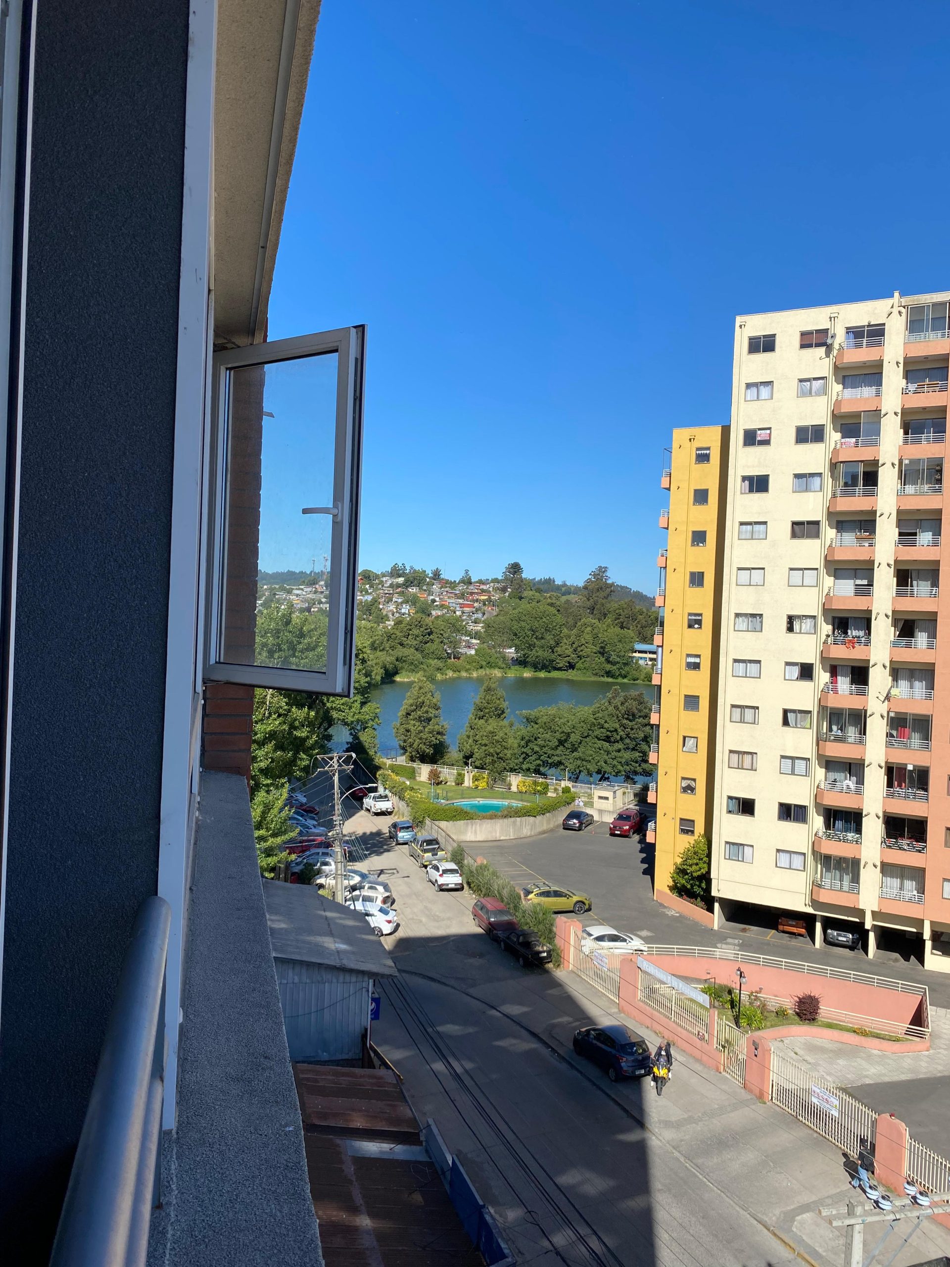 MODERNO DEPARTAMENTO CON GRAN BALCÓN Y 2 SUITES EN CONCEPCIÓN-EDIFICIO BANDERA - Imagen 18