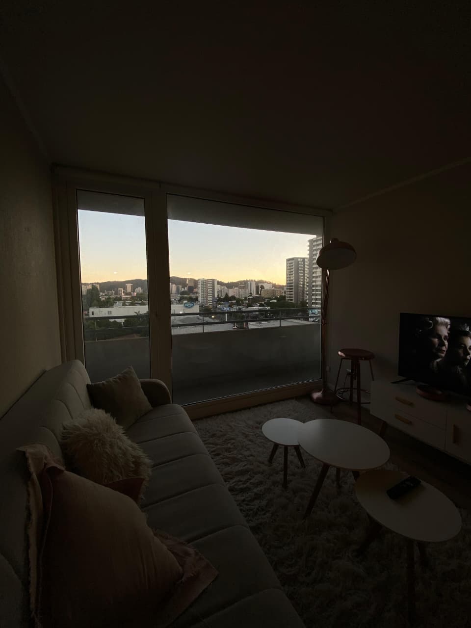 MODERNO DEPARTAMENTO CON GRAN BALCÓN Y 2 SUITES EN CONCEPCIÓN-EDIFICIO BANDERA - Imagen 23